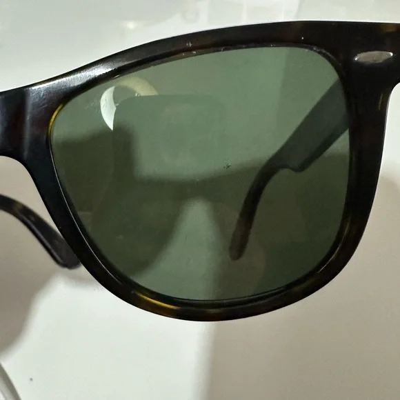 ✨ Ray-Ban RB2140 Classic Wayfarer Sunglasses – 54-18 w/Case and Cloth - Picture 9 of 10